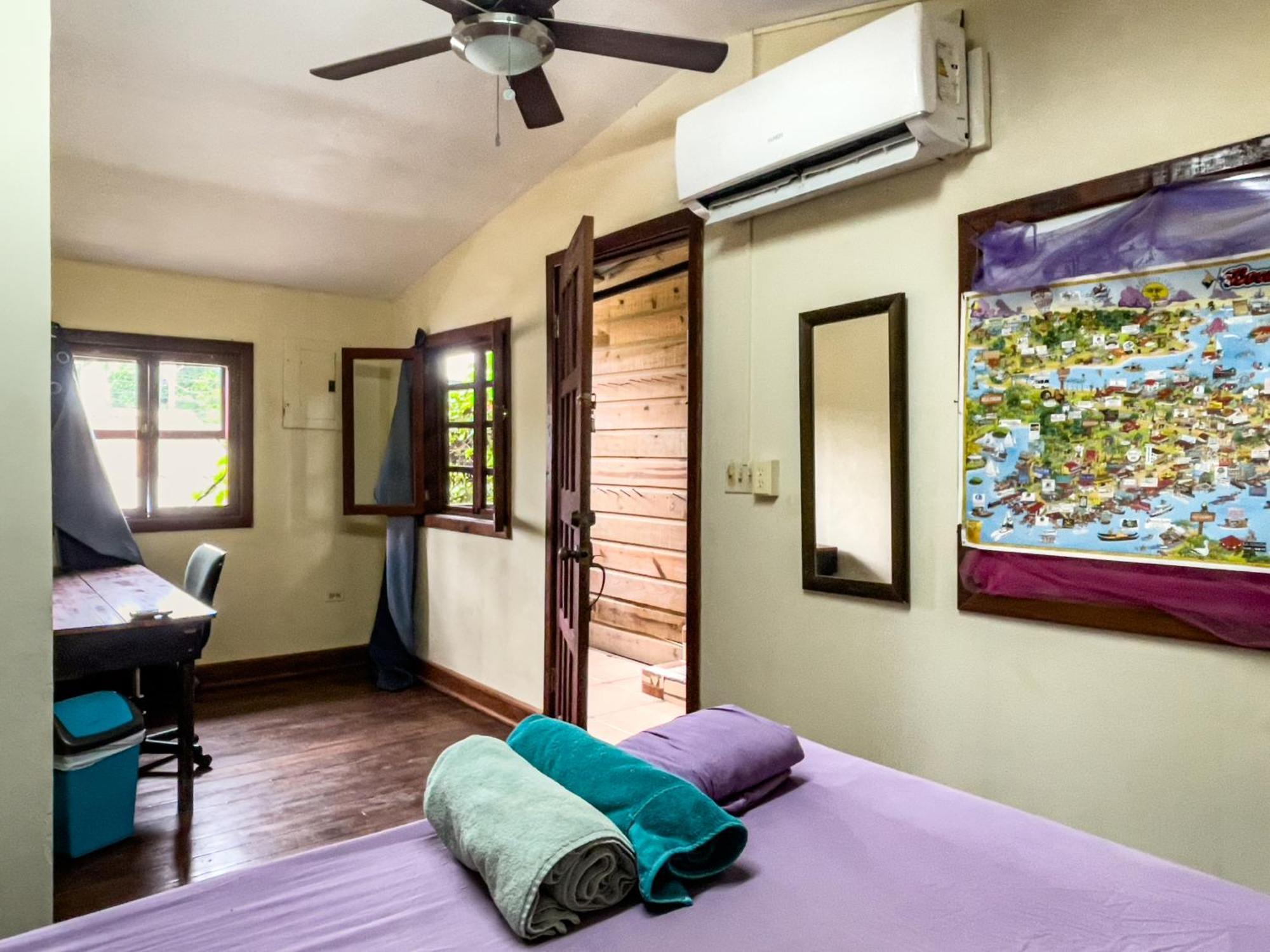 Garden Rooms Bocas Town Exterior photo