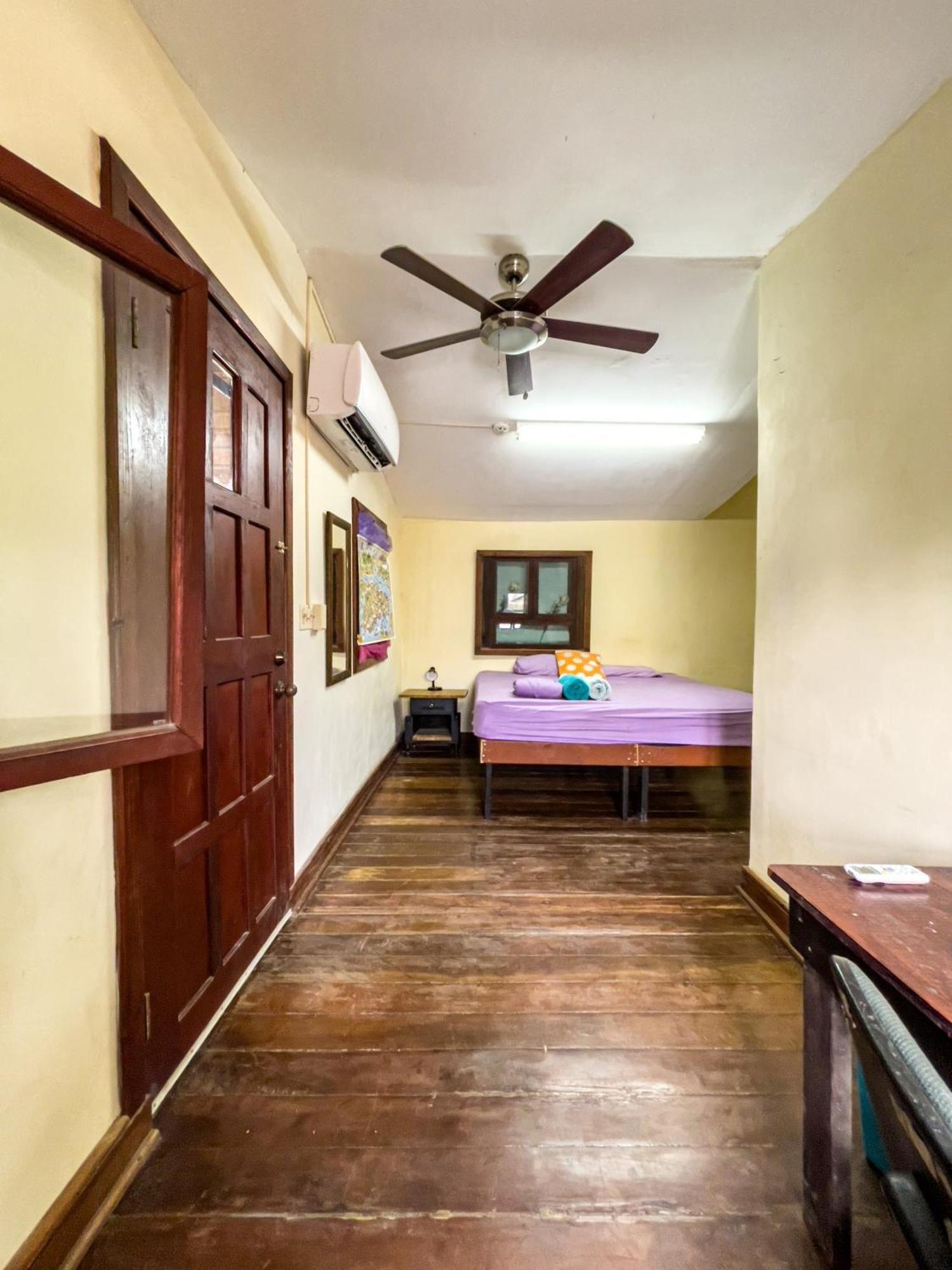 Garden Rooms Bocas Town Exterior photo