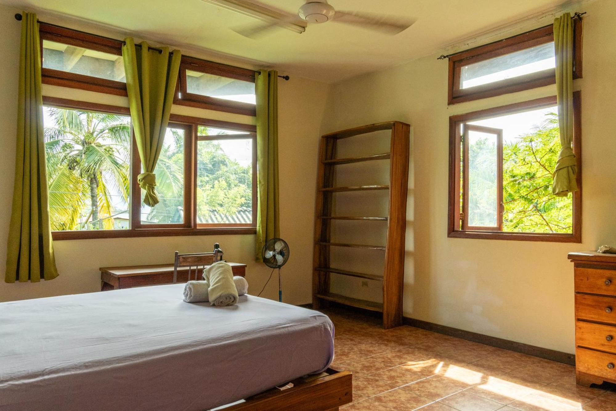 Garden Rooms Bocas Town Exterior photo