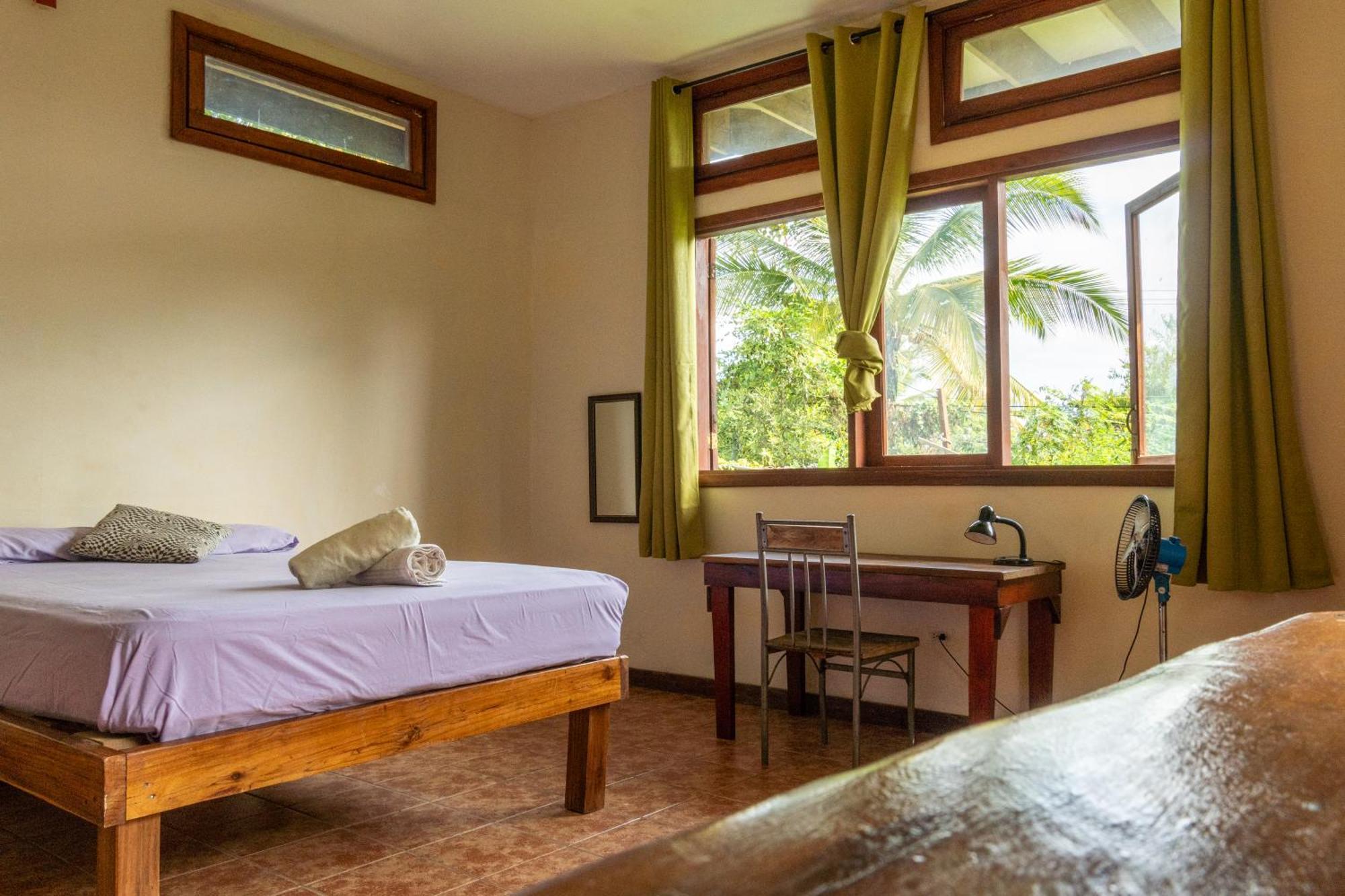 Garden Rooms Bocas Town Exterior photo